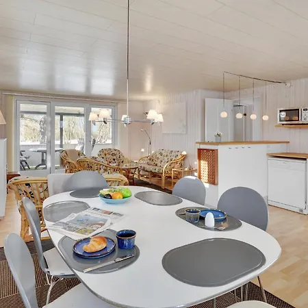 Hébergement de vacances 3 Bedroom Gorgeous In