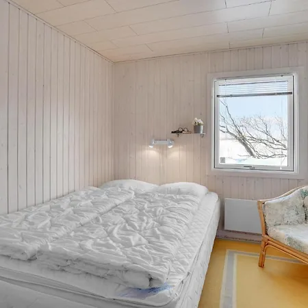 בית נופש 3 Bedroom Gorgeous In *